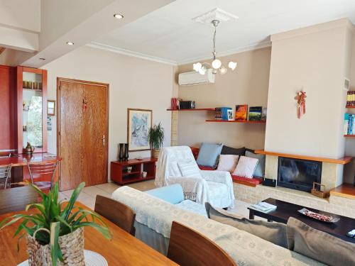 Spacious & Bright flat with balcony