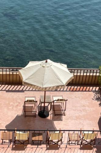 Captain Vasilis Traditional Hotel