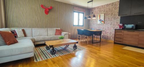 Apartments Overlooking the Green Hills of Ljubovic Park