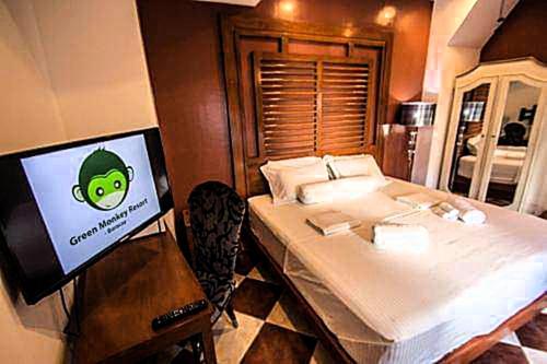 Green Monkey Resort