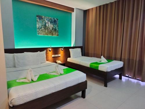 Cres Ebo Mansion Pension Inn and Coffee Shop