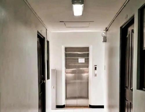 Elegant 2BR Condo unit with free WiFi