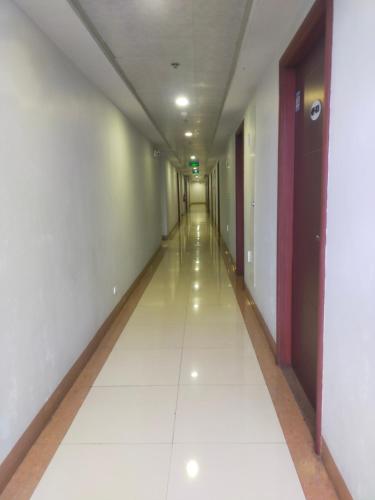 Live at the limited edition 2B-49