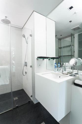 Royal Majestic Condo Home Makati