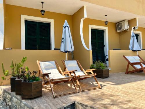 Afrodite's Pool And Studios