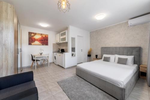 Downtown Victoria Studios By CityBookings