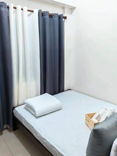 Shore Residences Moa