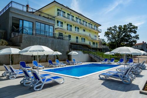 Villa Residence