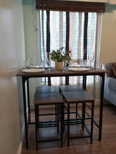 Fort Victoria affordable Loftstyle 2BR