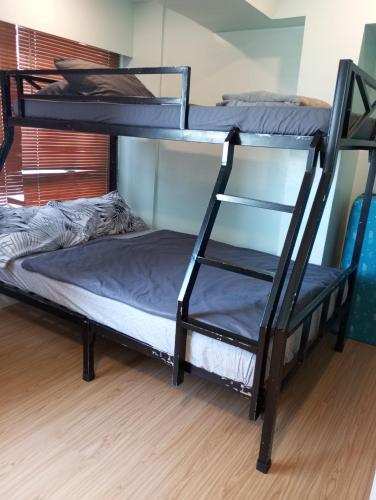 Fort Victoria affordable Loftstyle 2BR