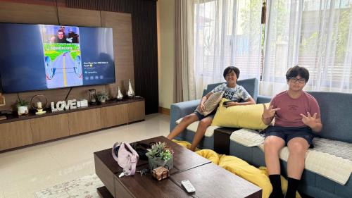 TenEighteen Family Vacation Home