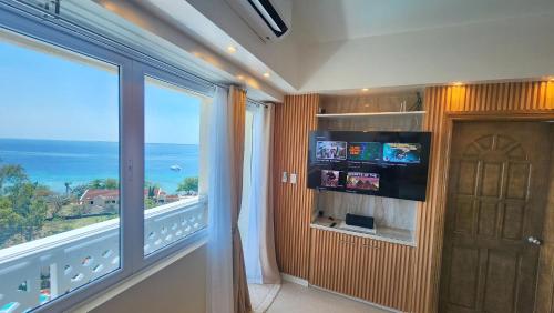 La Mirada Residences