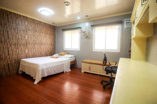 Amor Building - Urdaneta City