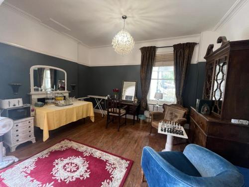 Croft House Apartments