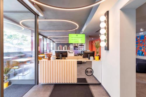 B&B HOTEL Genova City Center