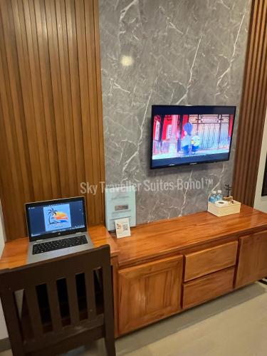 Sky Travellers Suite