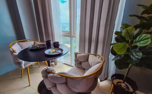 The French Apartment Pasig - Fast Wi-Fi and pool