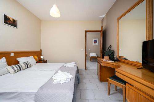 Manias Apartments