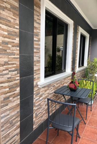 Prime Location, Spacious & Modern 4BR City Townhouse