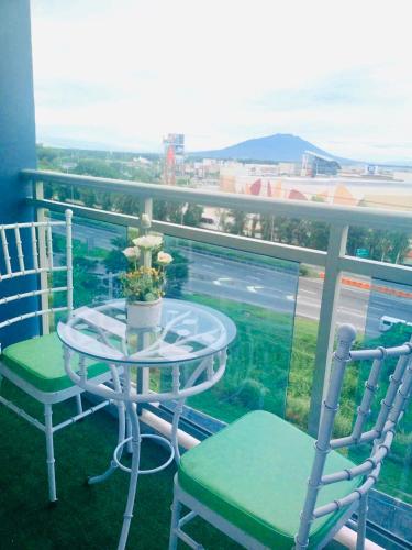 Le Monaco Suites - Azure North Pampanga