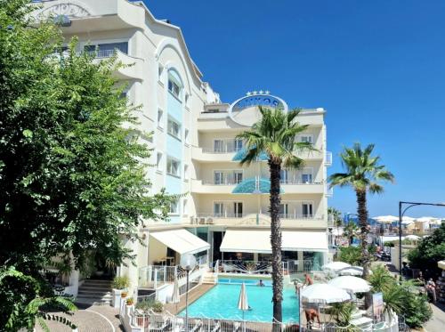 Hotel Luxor Beach
