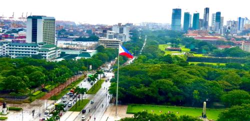 ETON BAYPARK MANILA by TRIPLE VIEW CONDOTEL