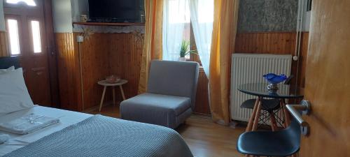 ΔΙΑΜΕΡΙΣΜΑ ΧΩΡΗΤΙΚΟΤΗΤΑΣ ΜΕΧΡΙ 4 ΑΤΟΜΩΝ ΚΕΝΤΡΙΚΑ!