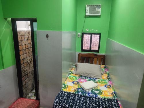 SEVENNE INN TRANSIENT House