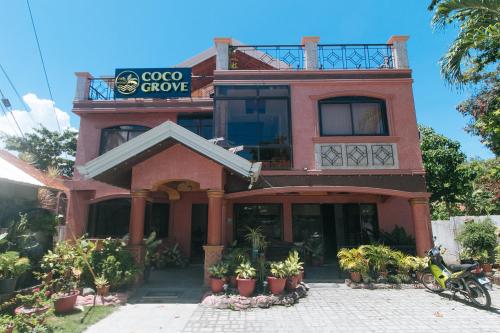 Coco Grove Tourist Inn