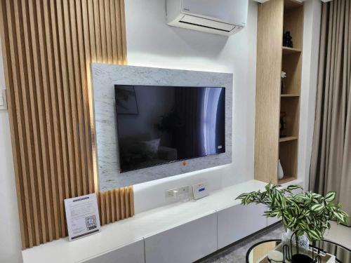 Unit 301 at One Pontefino