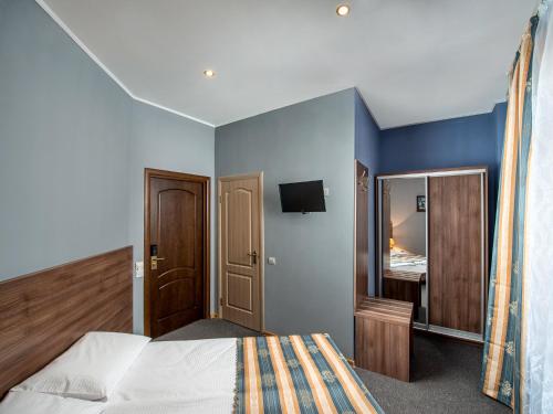 Jam Hotel