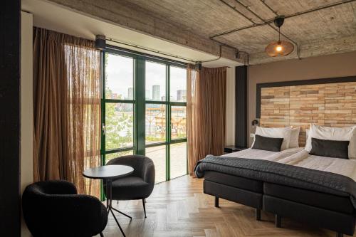 Bed Bites Business Hotel