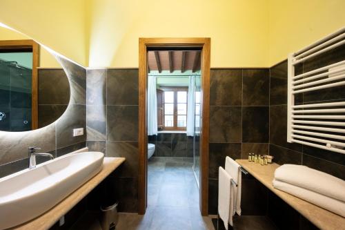 BORGO A MONTI di Sotto