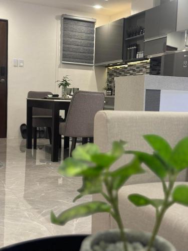 Modern Smart Studio Unit Bachelor's Pad