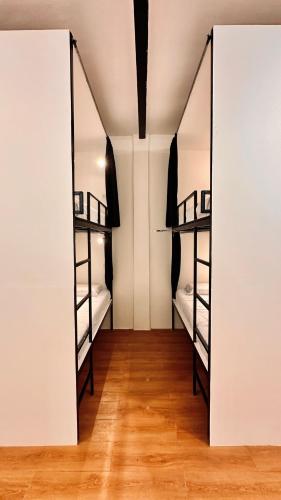 Puy-An, A Nomad Hostel