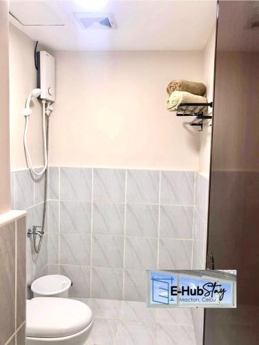 Luxurious Deluxe Apartment - EhubStay Mactan Cebu - Saekyung Condo Looc