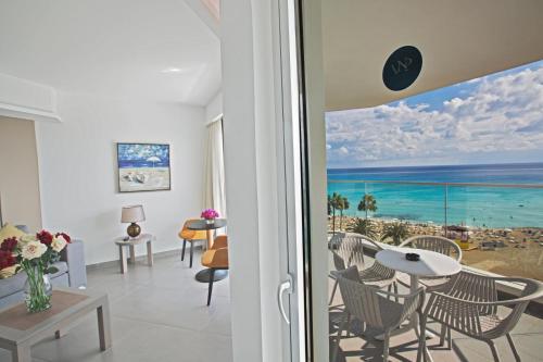 Vassos Nissi Plage Hotel