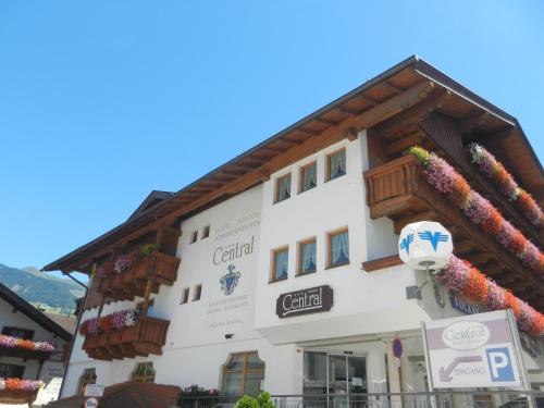 Pension Central mit Landhaus Central
