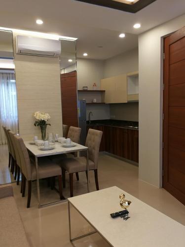 Adria Residences - Diamond Garden - 2 Bedroom Unit for 4 Person
