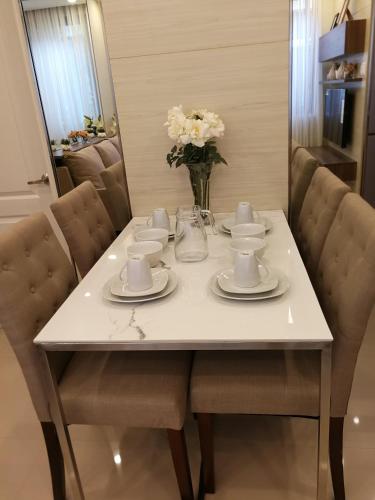 Adria Residences - Diamond Garden - 2 Bedroom Unit for 4 Person