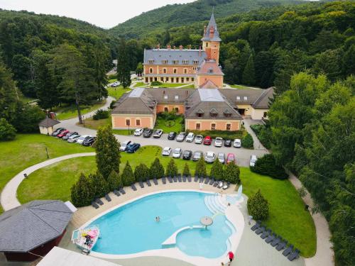 Kastélyhotel Sasvár Resort