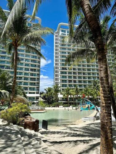 Azure Urban Resort - Modern Gaming staycation