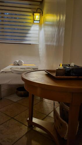 Charming Garden View, Privately Owned Deluxe Room at The Manor by Mist and Pine