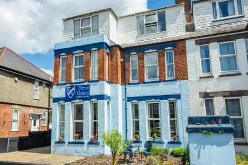 Dene House