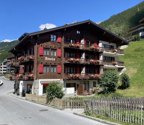 Chalet Annelis Apartments