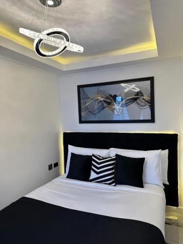 Isabelle Royale Hotel & Suites