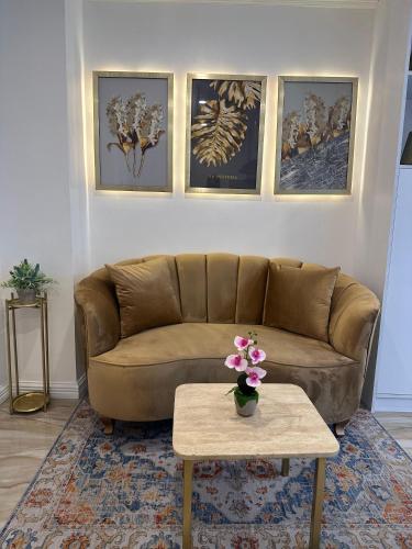 Isabelle Royale Hotel & Suites