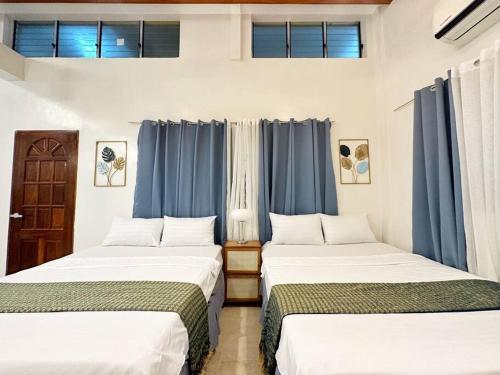 High Ceiling 60sqm Family Apartment with Partial Sea View and Kitchen