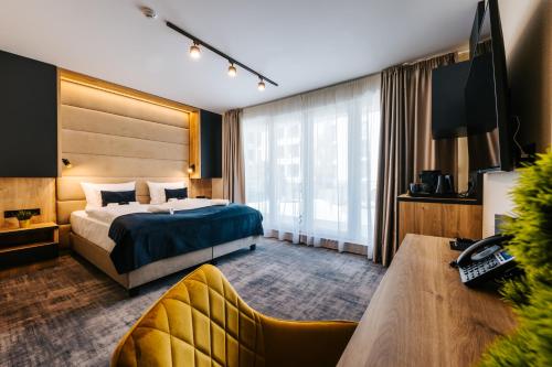 Auris Hotel