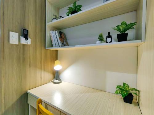 1BR Condotel with Balcony at FAME Residences #FM03